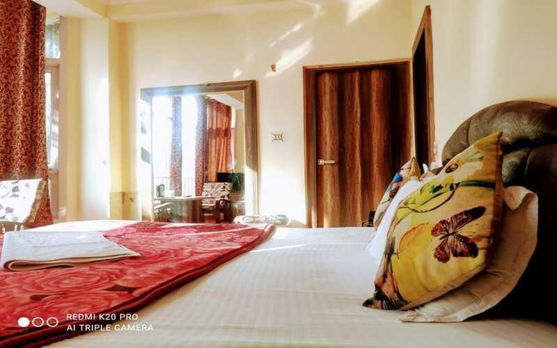 Hotel Le Talbot Shimla Esterno foto