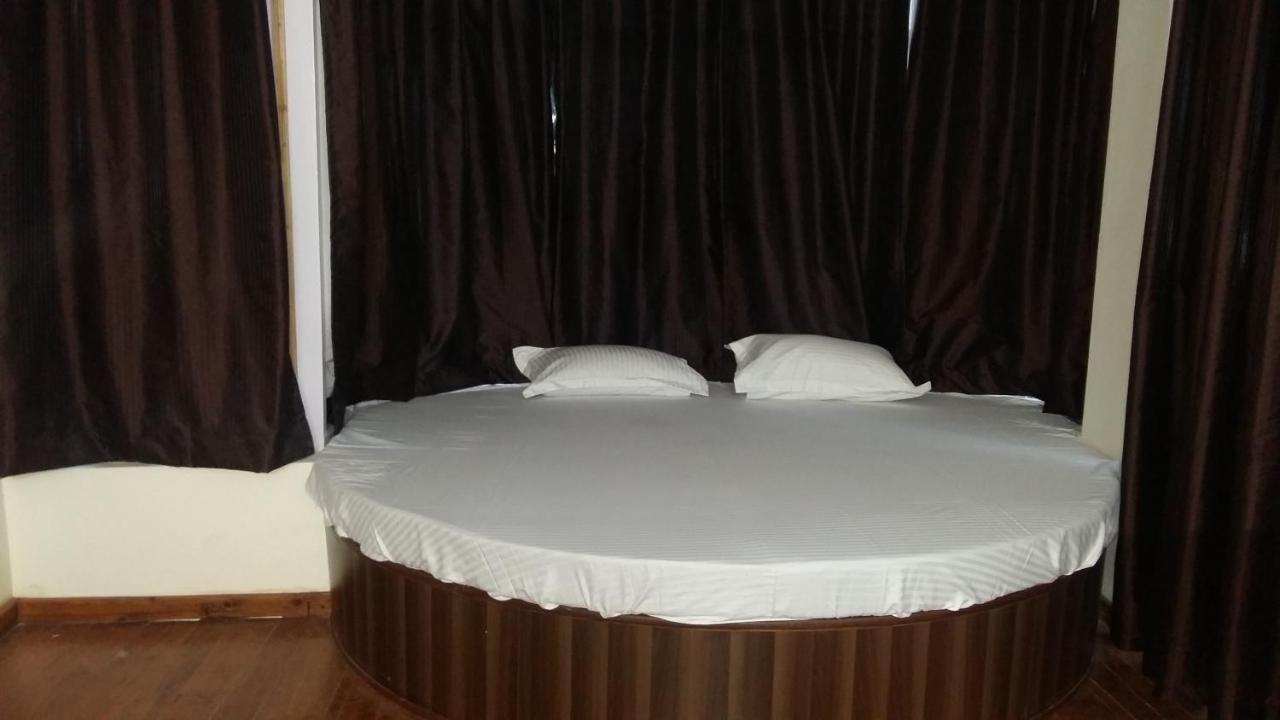 Hotel Le Talbot Shimla Esterno foto